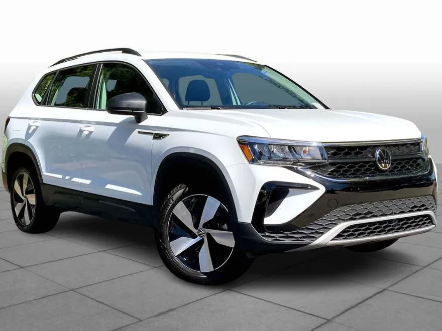2024 Volkswagen Taos S photo 1