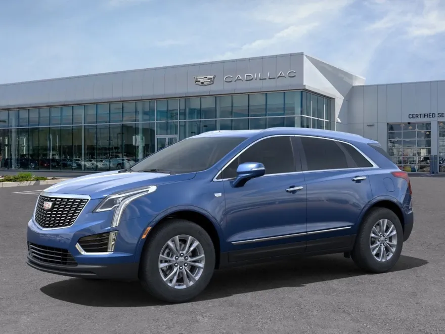 2025 Cadillac XT5 Luxury photo 2
