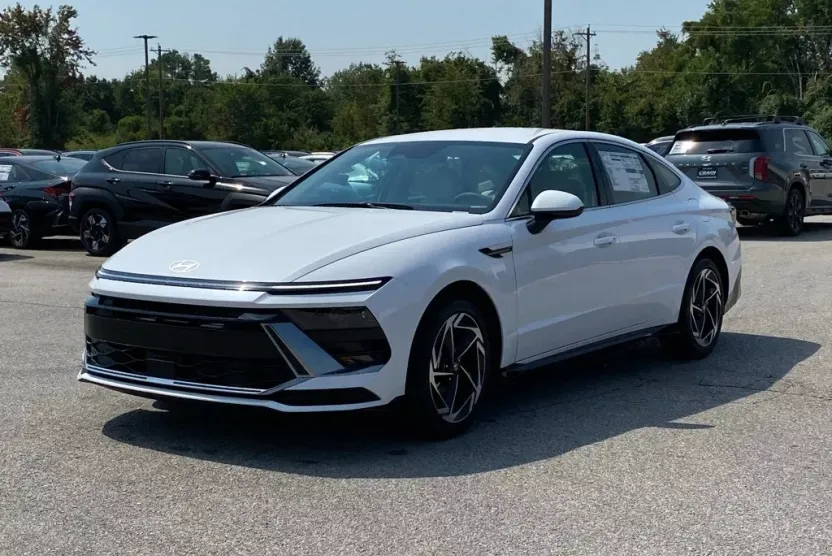 2026 Hyundai Sonata SEL Sport photo 1