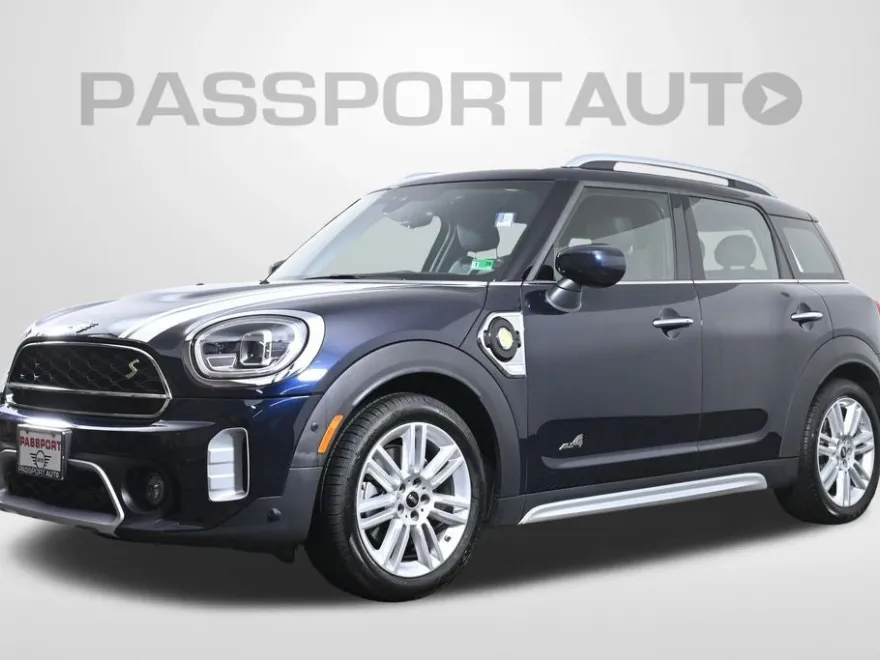 2022 Mini Countryman ALL4 SE Iconic photo 1