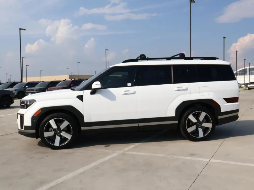 2025 Hyundai Santa Fe Limited photo 1