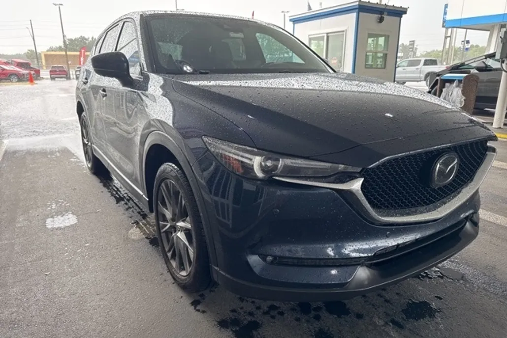2021 Mazda CX-5 Signature photo 1