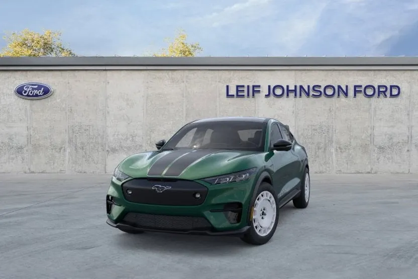 2025 Ford Mustang Mach-E GT photo 1