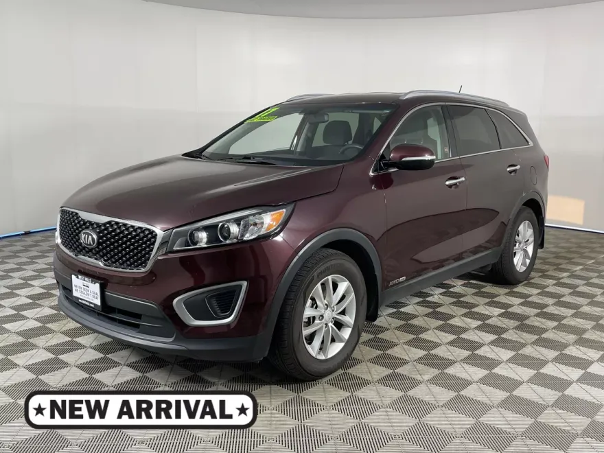 2017 Kia Sorento LX photo 1