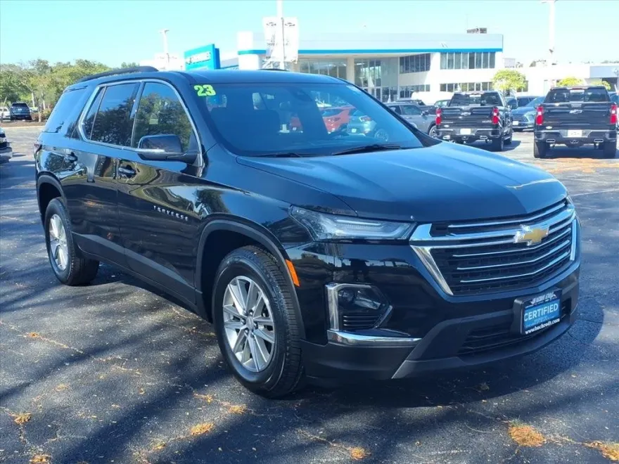 2023 Chevrolet Traverse 1LT photo 1