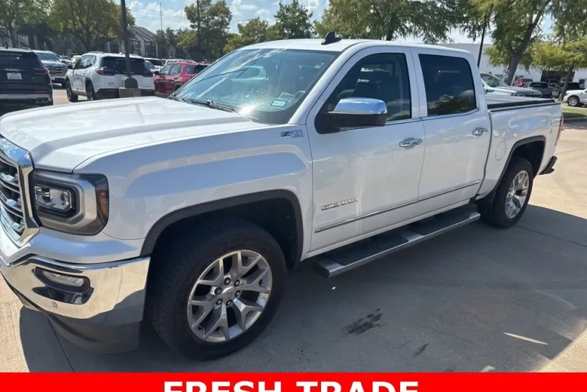 2017 Gmc Sierra 1500 SLT photo 1