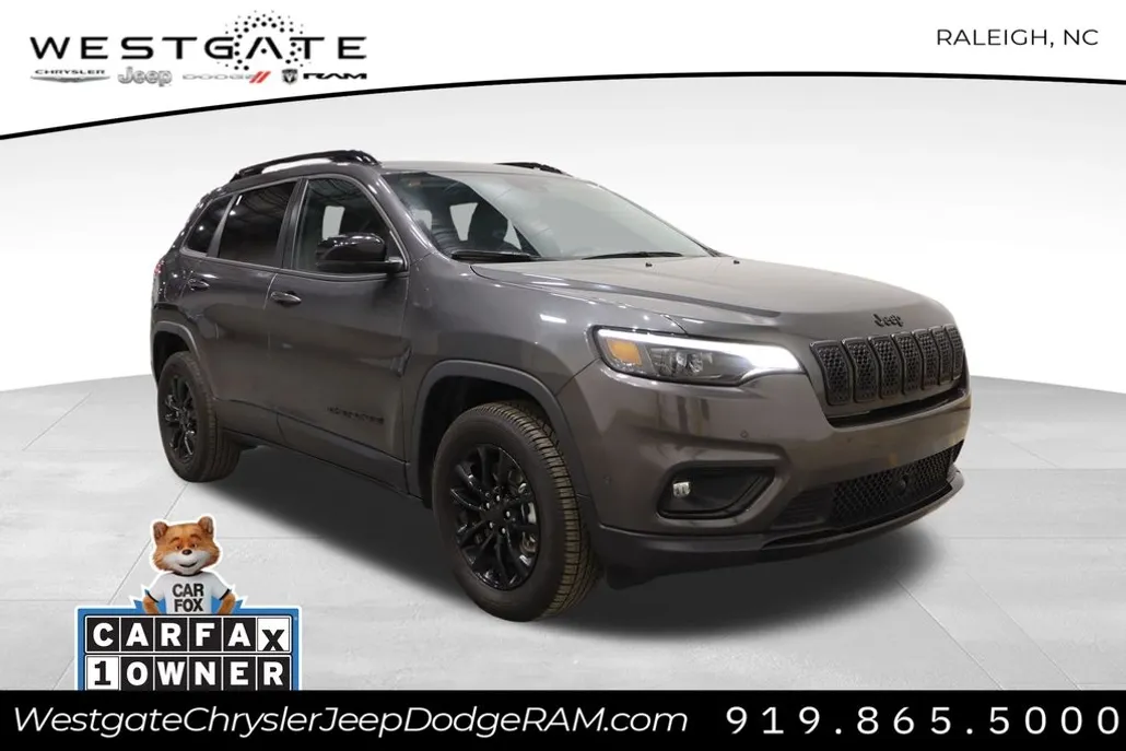 2023 Jeep Cherokee Altitude photo 1