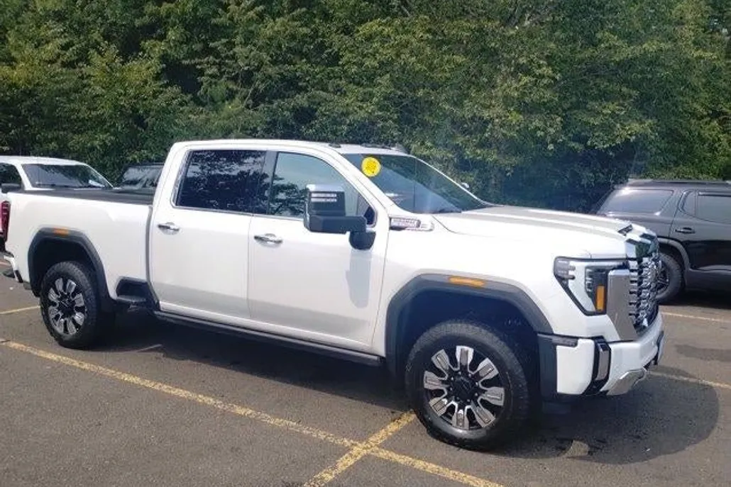 2024 Gmc Sierra 2500 HD Denali photo 1