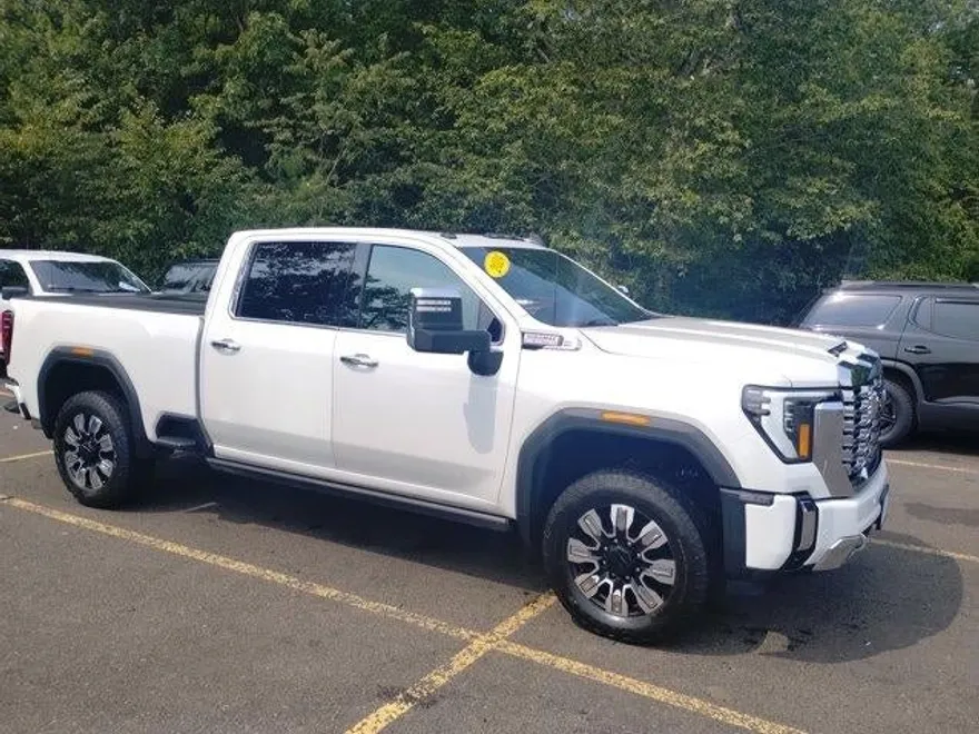 2024 Gmc Sierra 2500 HD Denali photo 1