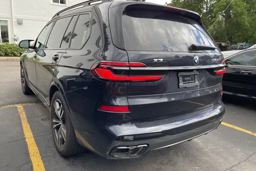 2026 Bmw X7 M60i photo 1