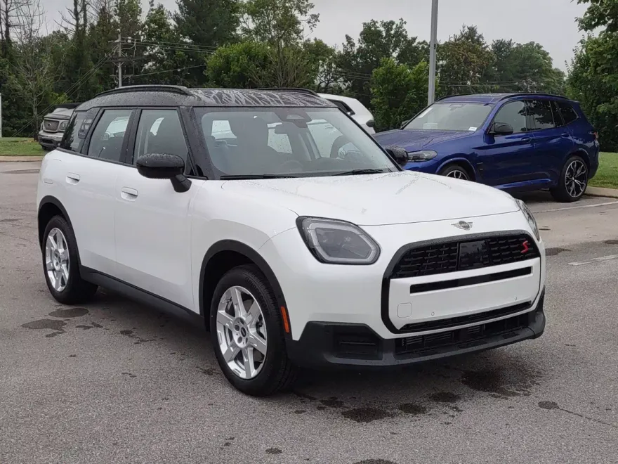 2025 Mini Countryman Signature photo 1