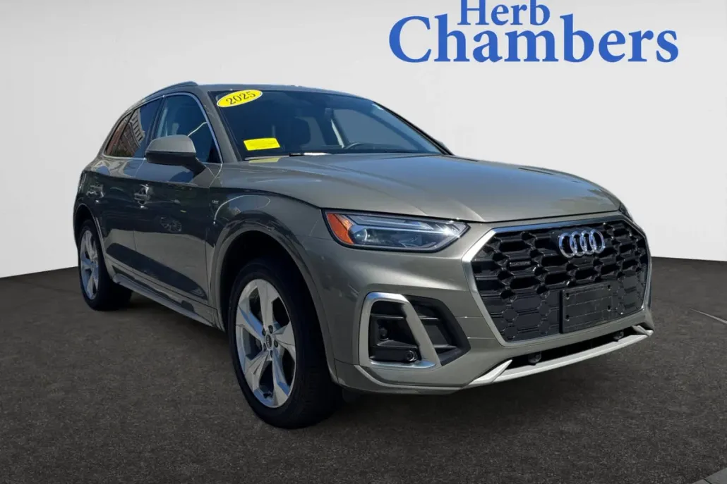 2025 Audi Q5 S line Premium Plus 45 TFSI photo 1