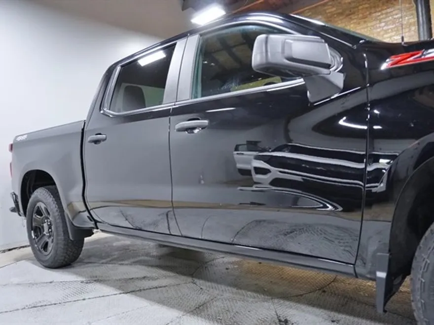 2023 Chevrolet Silverado 1500 photo 1