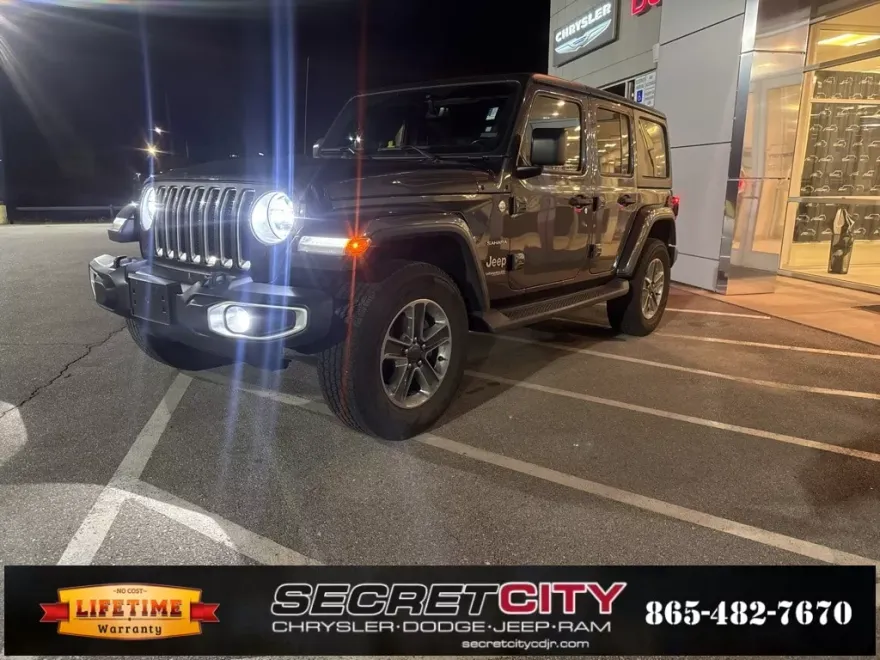 2021 Jeep Wrangler Unlimited Sahara photo 1