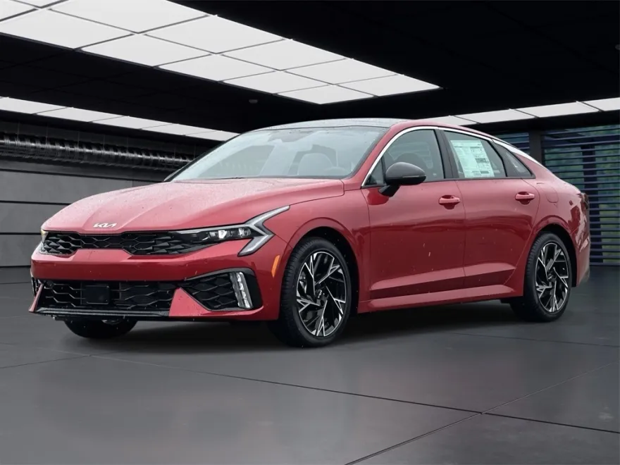 2025 Kia K5 GT-Line photo 1