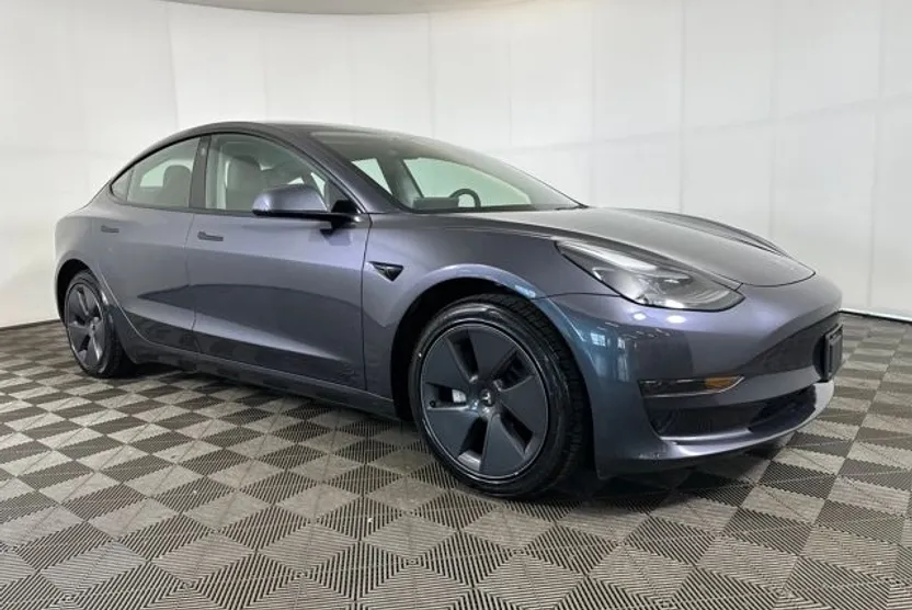 2023 Tesla Model 3 photo 1
