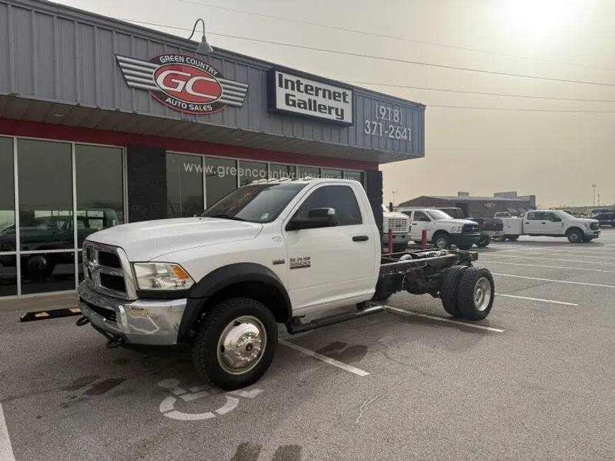 2017 Ram 5500 Tradesman photo 1