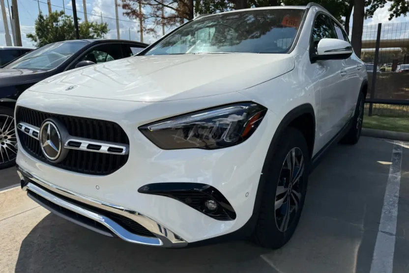 2025 Mercedes Benz GLA 250 photo 1