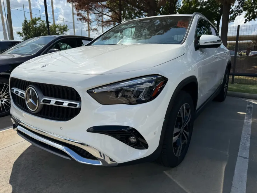 2025 Mercedes Benz GLA 250 photo 1