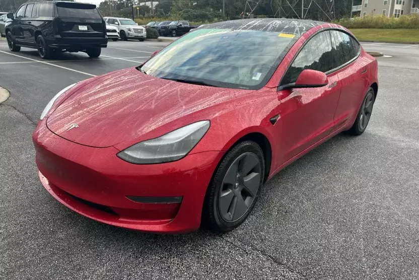 2022 Tesla Model 3 Long Range photo 1
