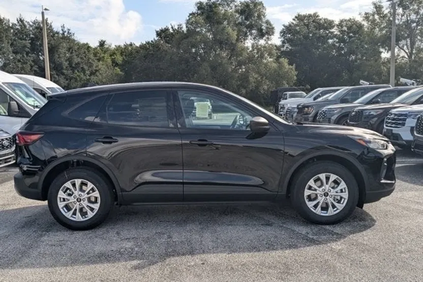 2026 Ford Escape Active photo 1
