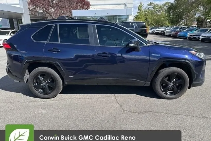 2020 Toyota RAV4 Hybrid XSE photo 1