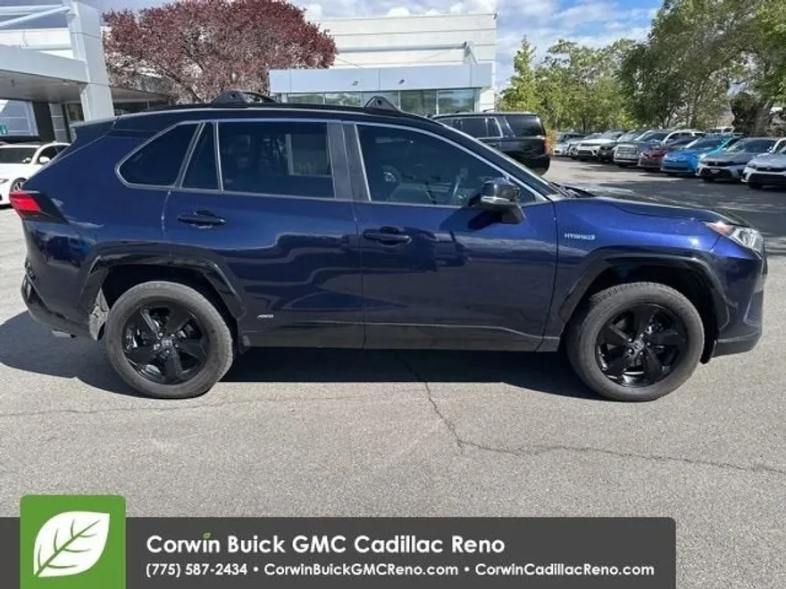 2020 Toyota RAV4 Hybrid XSE photo 1