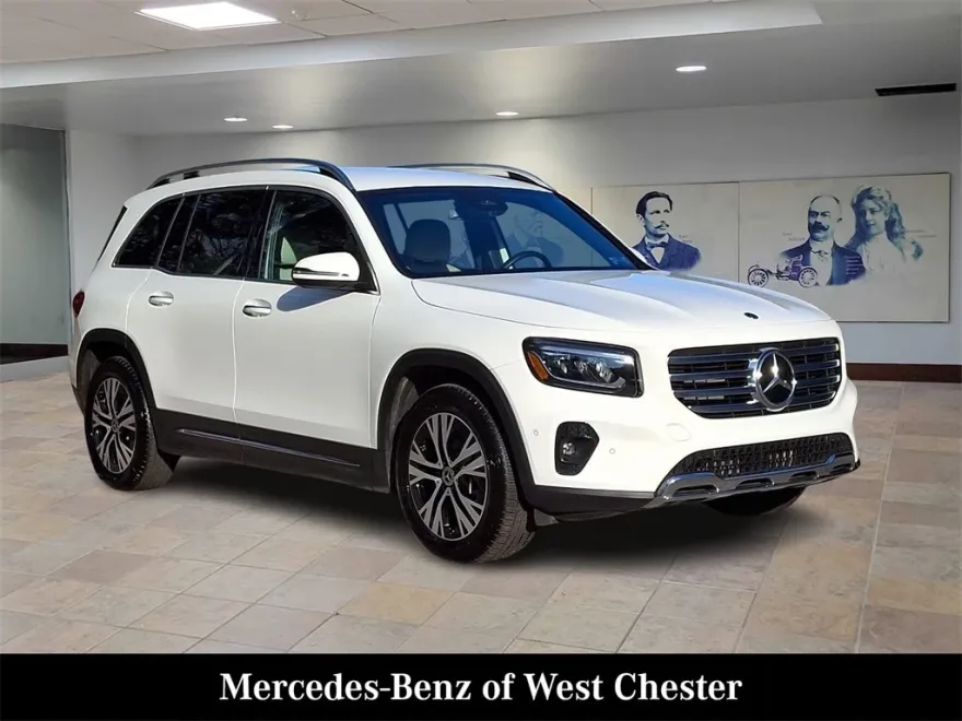 2024 Mercedes Benz GLB 250 photo 1