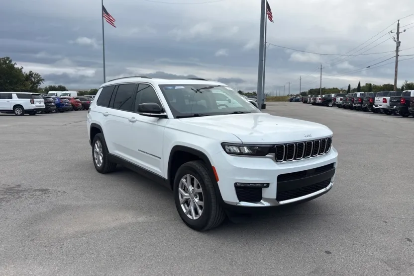 2022 Jeep Grand Cherokee Limited photo 1