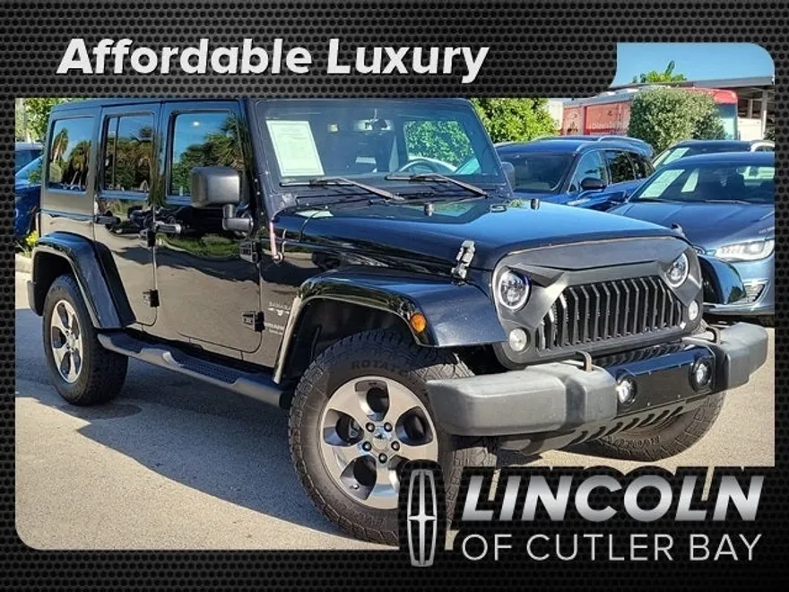 2017 Jeep Wrangler Unlimited Sahara photo 1