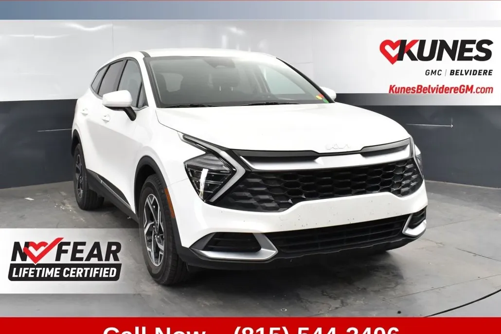 2024 Kia Sportage LX photo 1