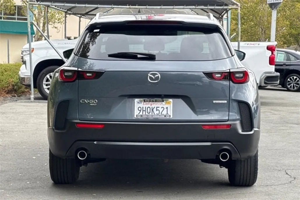 2024 Mazda CX-50 2.5 S Preferred photo 1