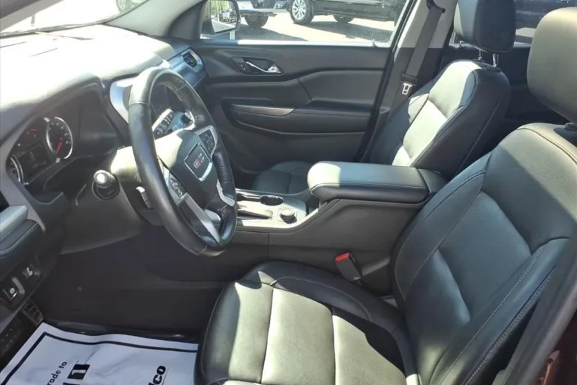 2017 Gmc Acadia SLT photo 1