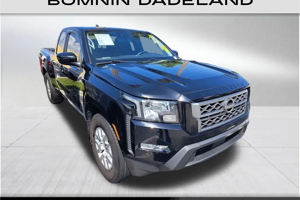 2022 Nissan Frontier SV photo 1