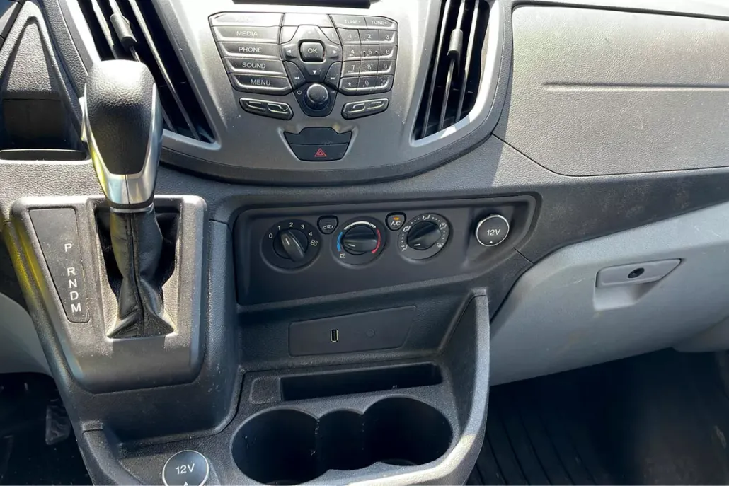 2019 Ford Transit Van photo 1