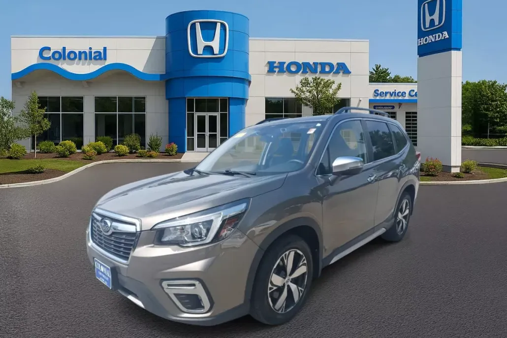 2019 Subaru Forester Touring photo 1