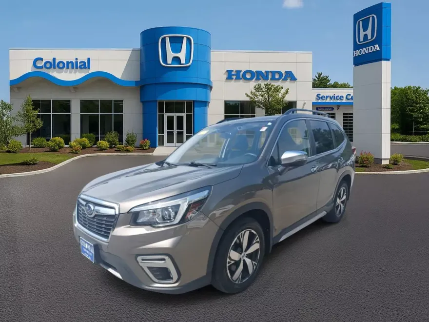 2019 Subaru Forester Touring photo 1
