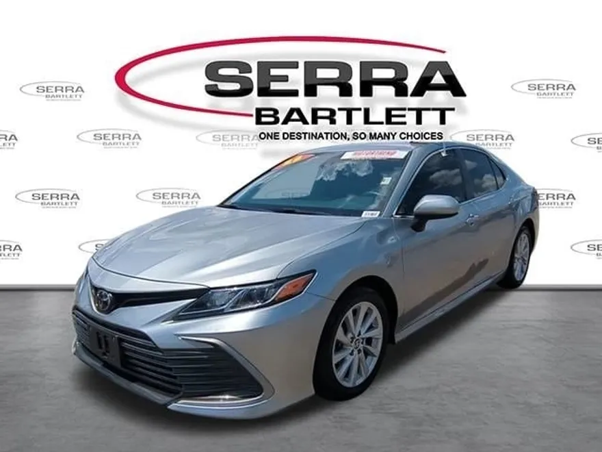 2023 Toyota Camry LE photo 1
