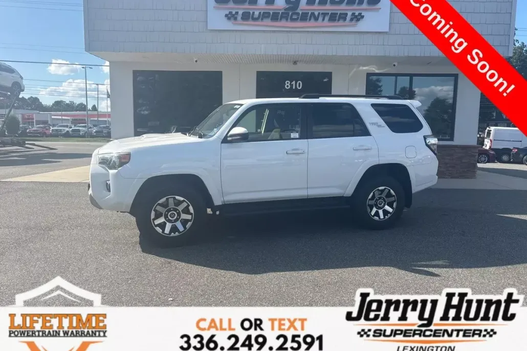 2024 Toyota 4Runner TRD Off-Road photo 1