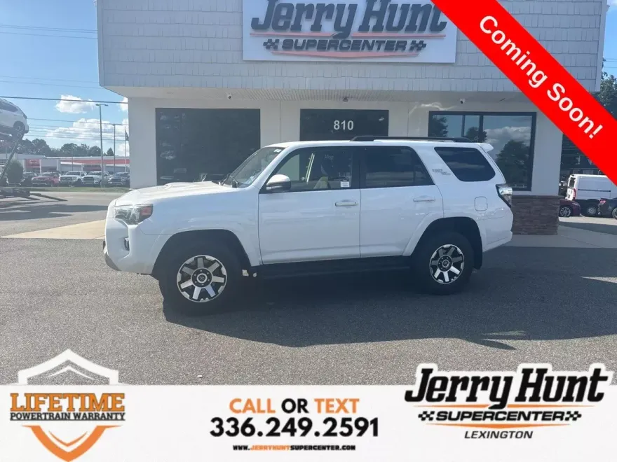 2024 Toyota 4Runner TRD Off-Road photo 1