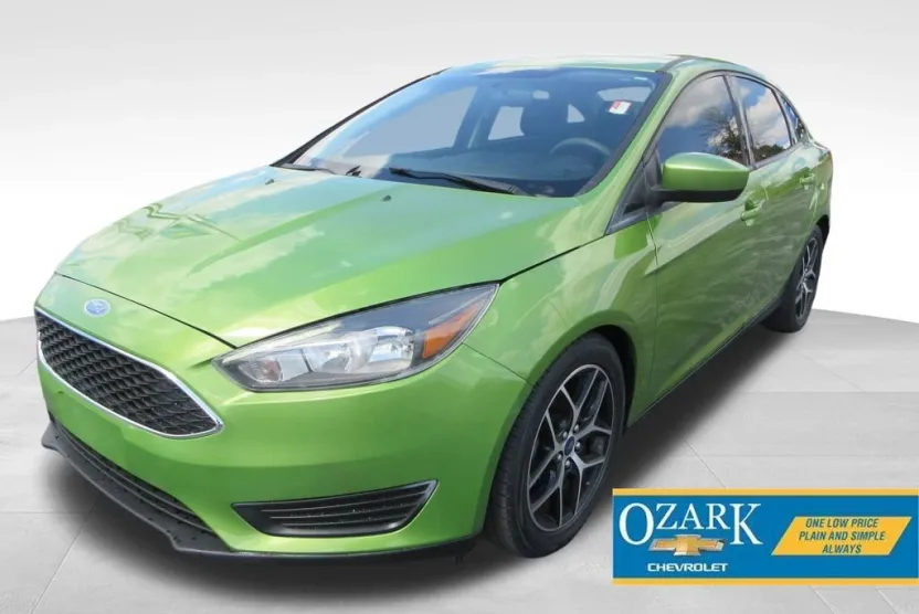 2018 Ford Focus SE photo 1