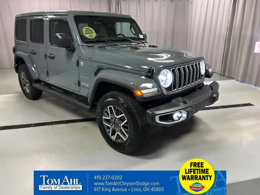 2024 Jeep Wrangler Sahara photo 1