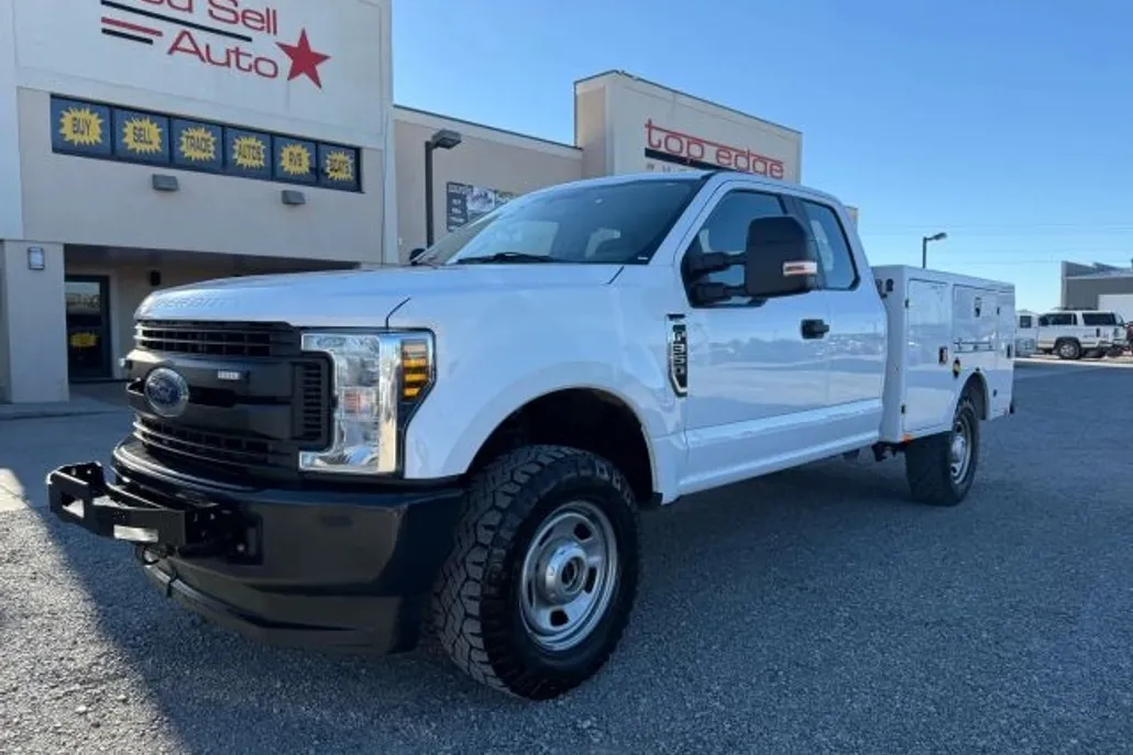 2019 Ford F-350 photo 1