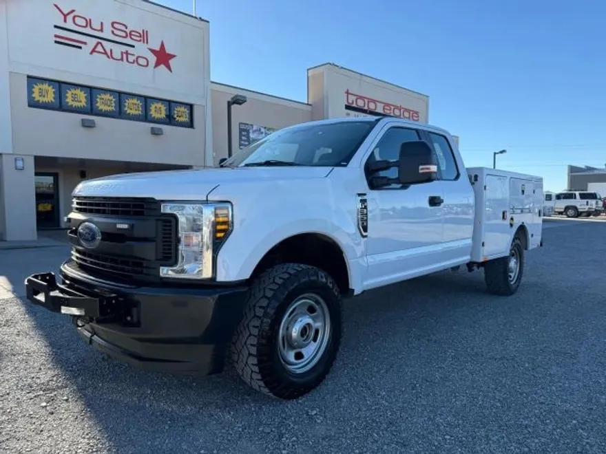 2019 Ford F-350 photo 1
