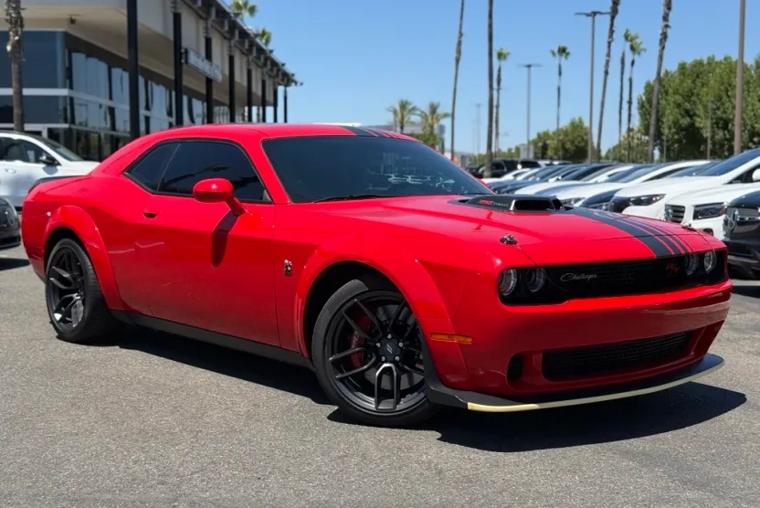 2022 Dodge Challenger R/T Scat Pack Widebody photo 1