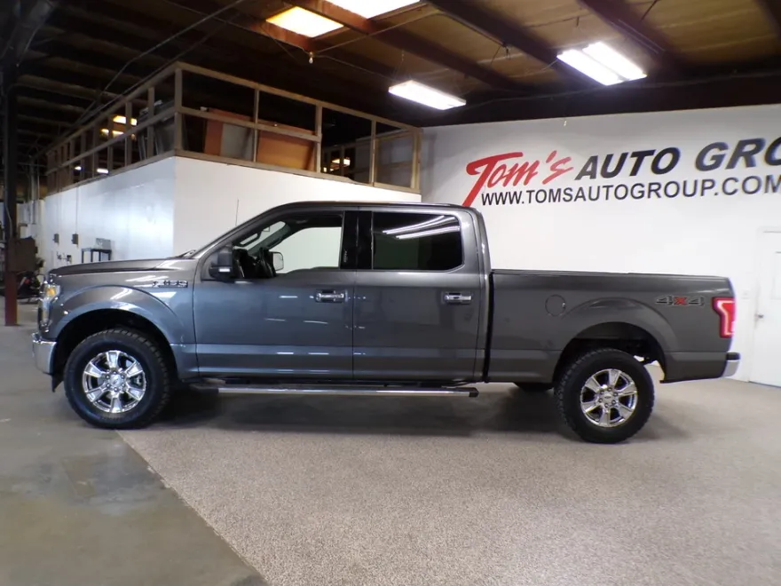 2017 Ford F-150 XLT photo 1