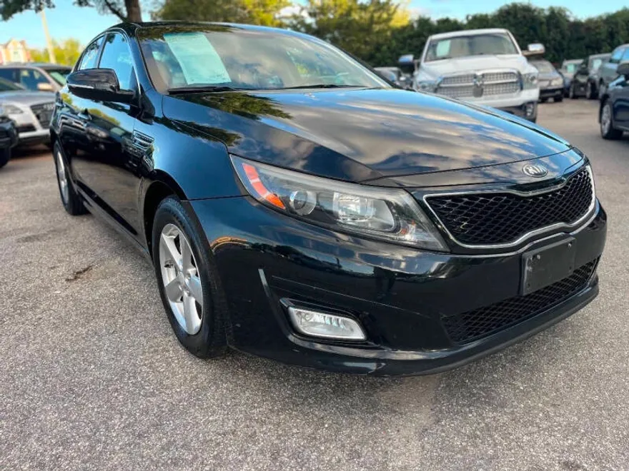 2014 Kia Optima LX photo 1