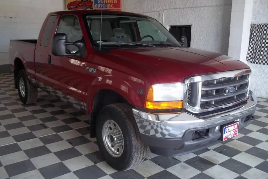 2001 Ford F-250 XLT photo 1