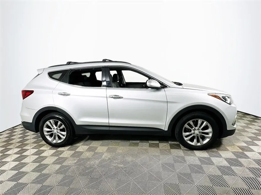 2018 Hyundai Santa Fe Value Premium Sport 2.0T Base photo 1