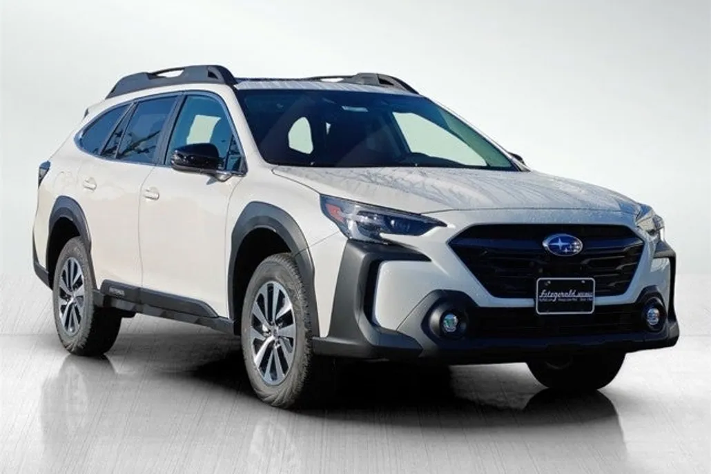 2025 Subaru Outback Premium photo 1